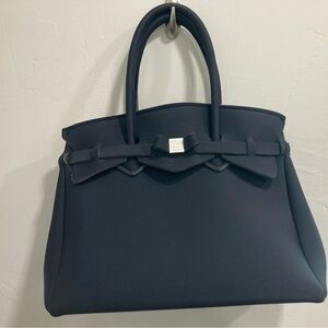 Elegant Black Handbag